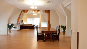  Hotel Complex Verhovina  Киев